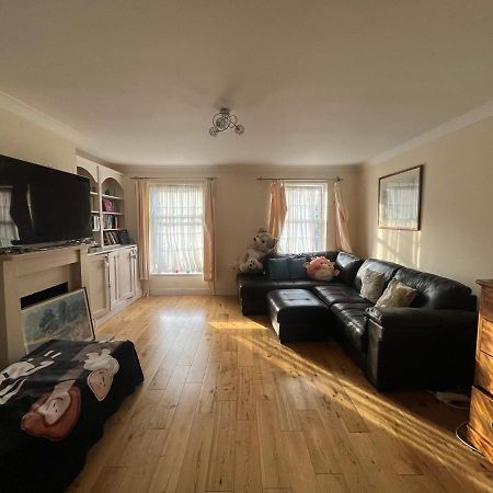 Rooms Close To Wimbledon Tennis London Eksteriør bilde